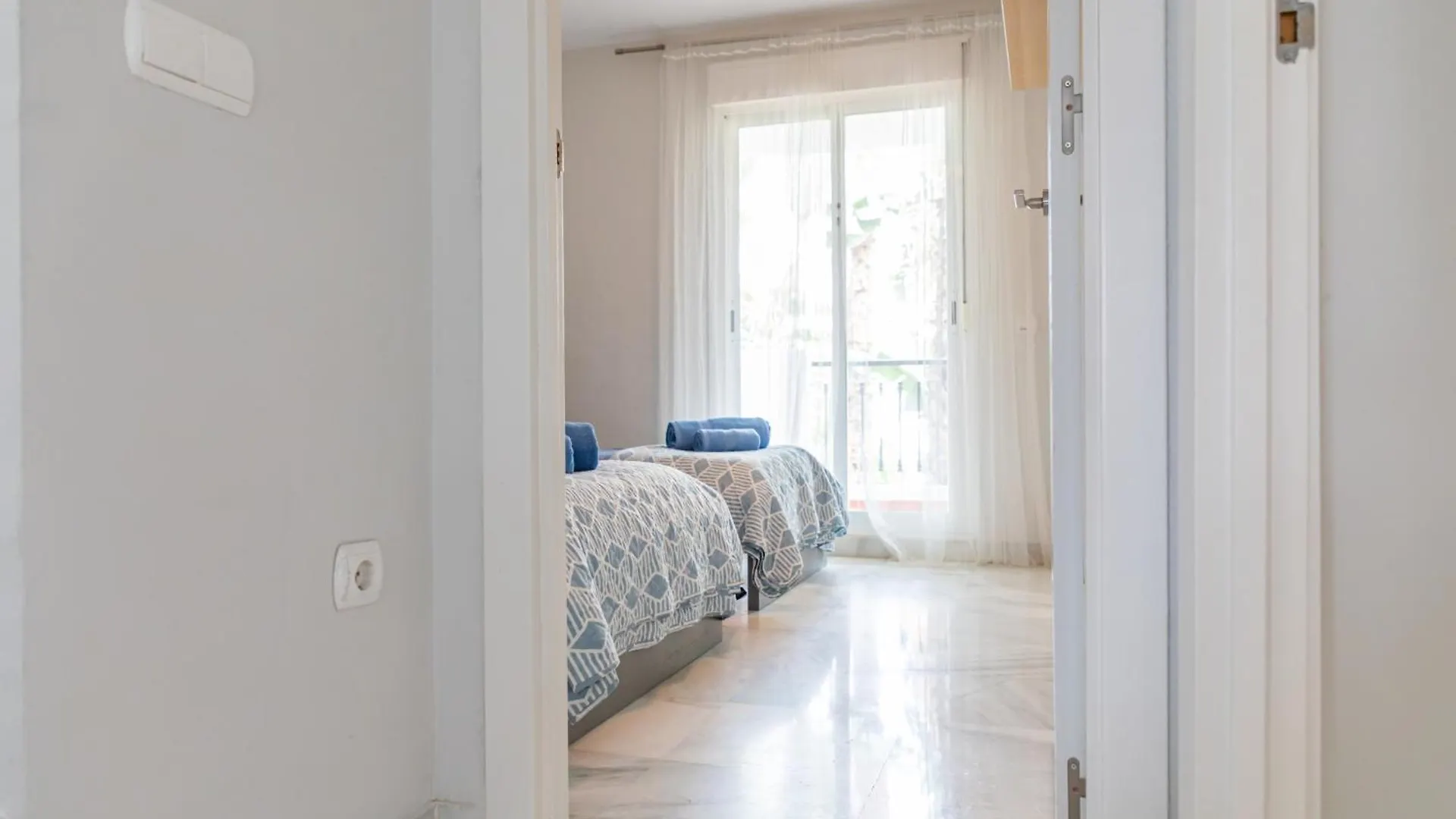 Ab Properties: Design House Marbella - Golden Mile Retreat